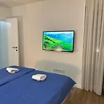 Apartment Plavo Nebo *